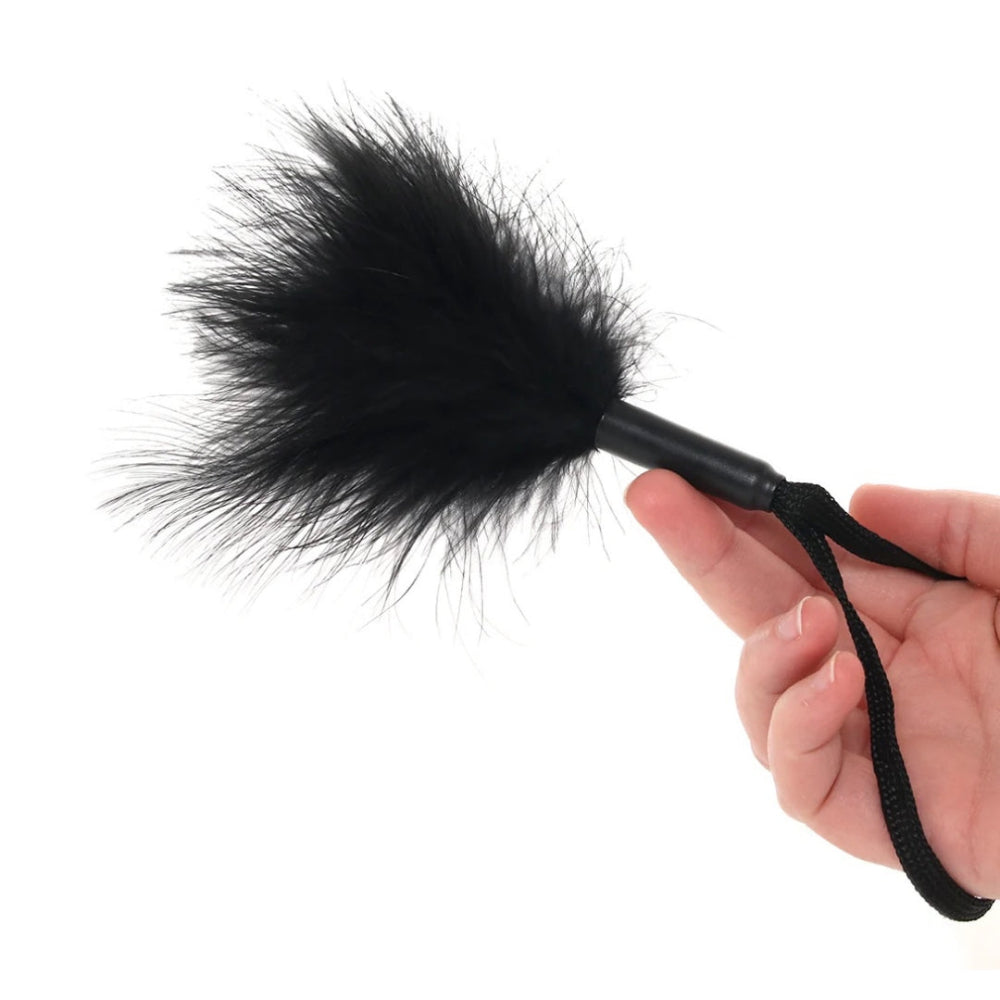 Sex & Mischief Peaches 'n Creame Feather Tickler Black