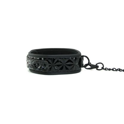 Sinful Collar & Leash